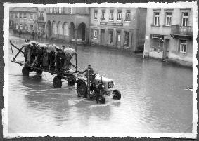 berschwemmung Wilhelmstrae 1954 - Bei Klick: Vergrerung in einem neuen Fenster